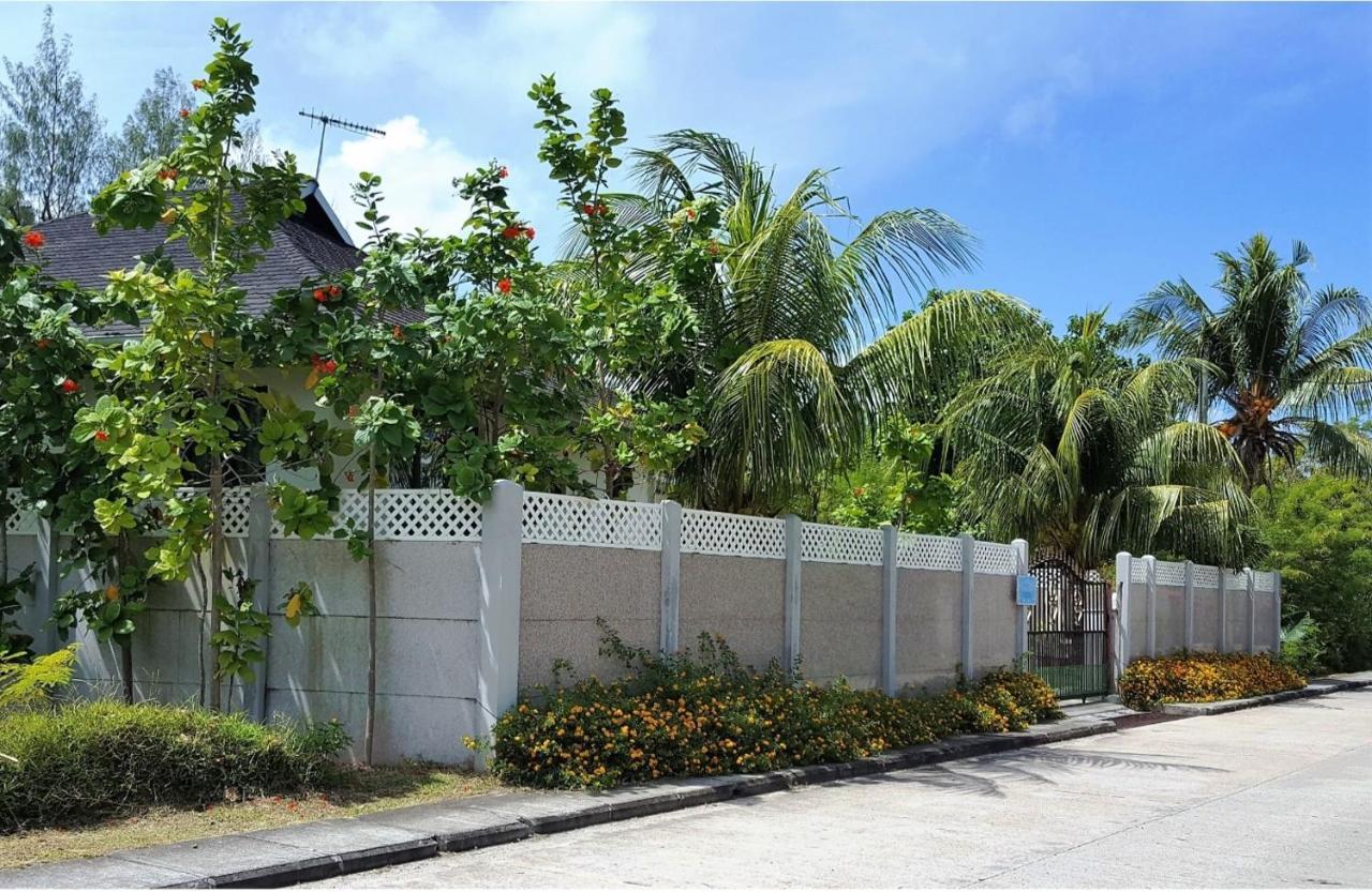 4 Etoile Villas Anse Volbert Village Exterior foto